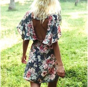 NWT Billabong fine flutter dress S